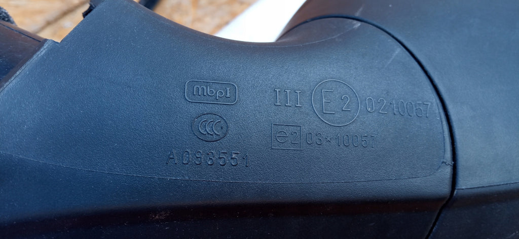 VW UP SEAT MII SKODA CITIGO 12- RECHTER SPIEGEL 5 PIN 1S1857502