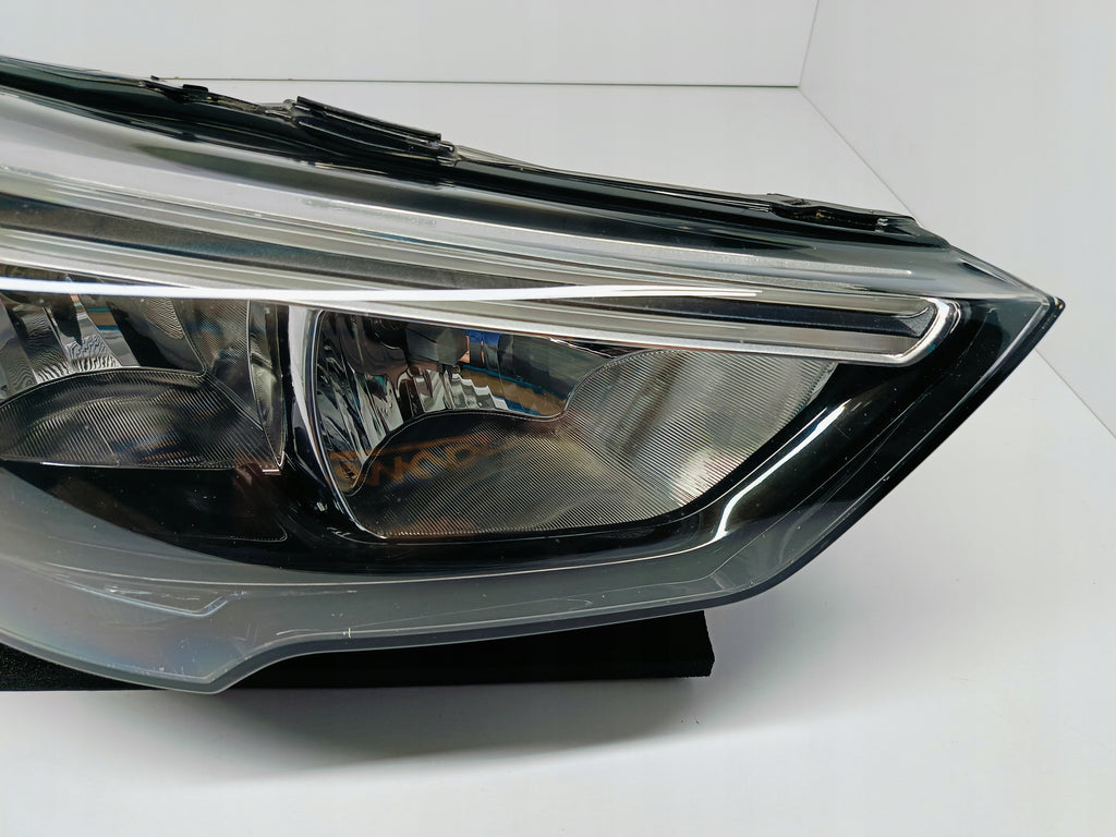 OPEL CROSSLAND X 17- LAMPA PRAWA PRZÓD PRZEDNIA ZWYKŁA H7+LED 13467968
