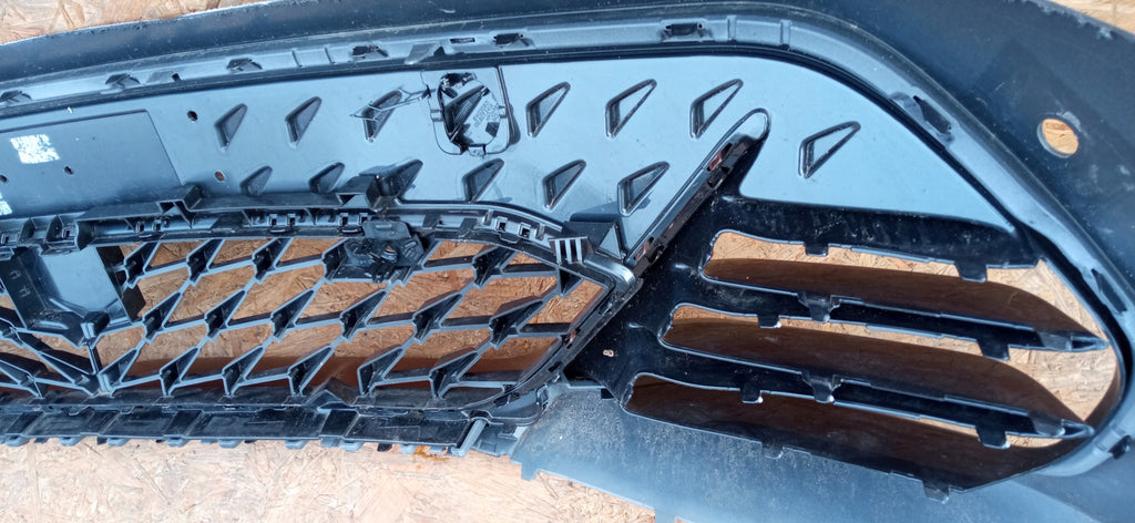 SEAT CUPRA BORN 21- ATRAPA GRILL KRATKA ŚRODKOWA ZDERZAKA PRZÓD 10E805903C