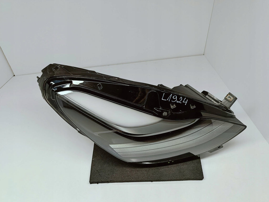 Tesla Model 3 LIFT Y 20- LAMPA PRAWA PRZÓD PRZEDNIA FULL LED 1514953-00-D