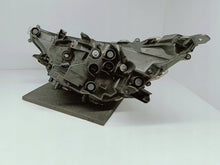 Laden Sie das Bild in den Galerie-Viewer, Toyota RAV 4 V LIFT 22- SCHEINWERFER RECHTS VORNE FULL LED EU 81145-42E10