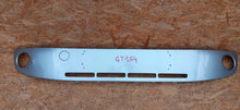 Load image into Gallery viewer, VOLKSWAGEN UP UP! 11- ATRAPA ŚRODKOWA GRILL ZDERZAKA PRZEDNIEGO 1S0853665B