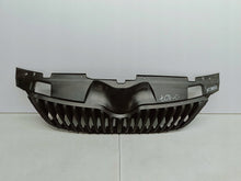 Laden Sie das Bild in den Galerie-Viewer, Skoda Fabia II 5J LIFT 10- KÜHLERGRILL STOSSSTANGE VORNE 5J0853668C