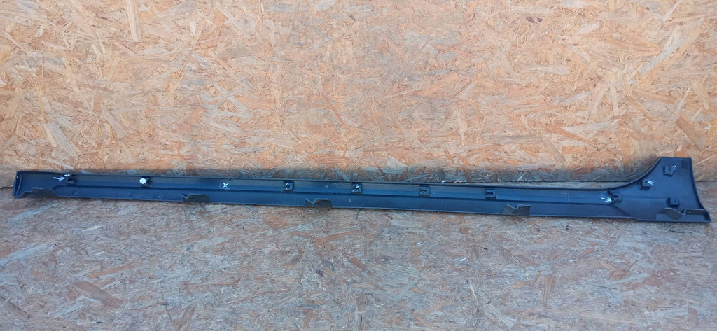 Seat Arona 17- SCHWELLER SCHWELLENVERKLEIDUNG VERKLEIDUNG RECHTE SEITE 6F9853852