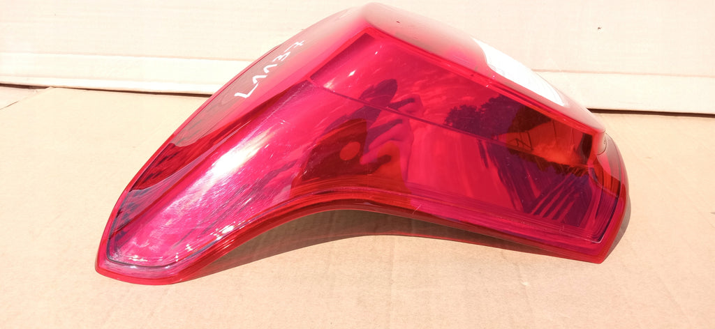 SUZUKI SWIFT MK8 17- LAMPA LEWY TYŁ LEWA TYLNA ZWYKŁA EU KOITO 220-59362