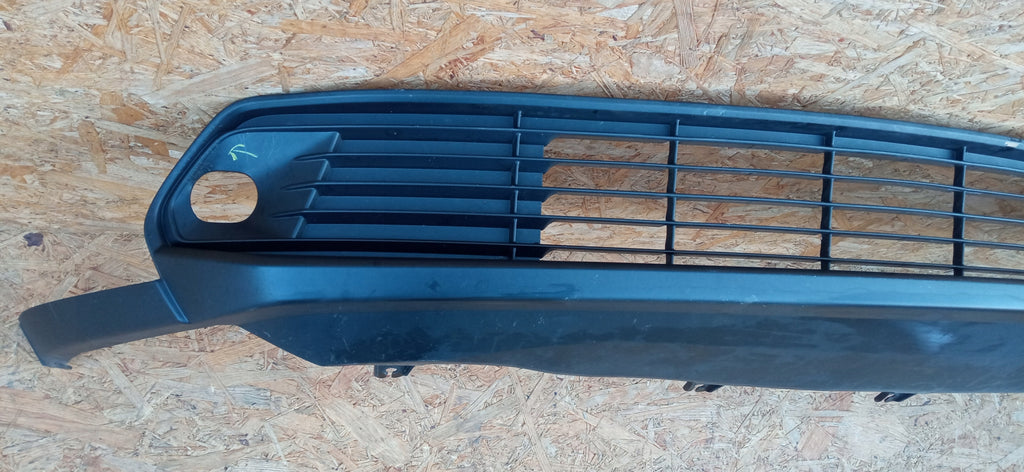 TOYOTA YARIS CROSS 20- DOKŁADKA KRATKA SPOILER ZDERZAKA PRZÓD 52129-0D080