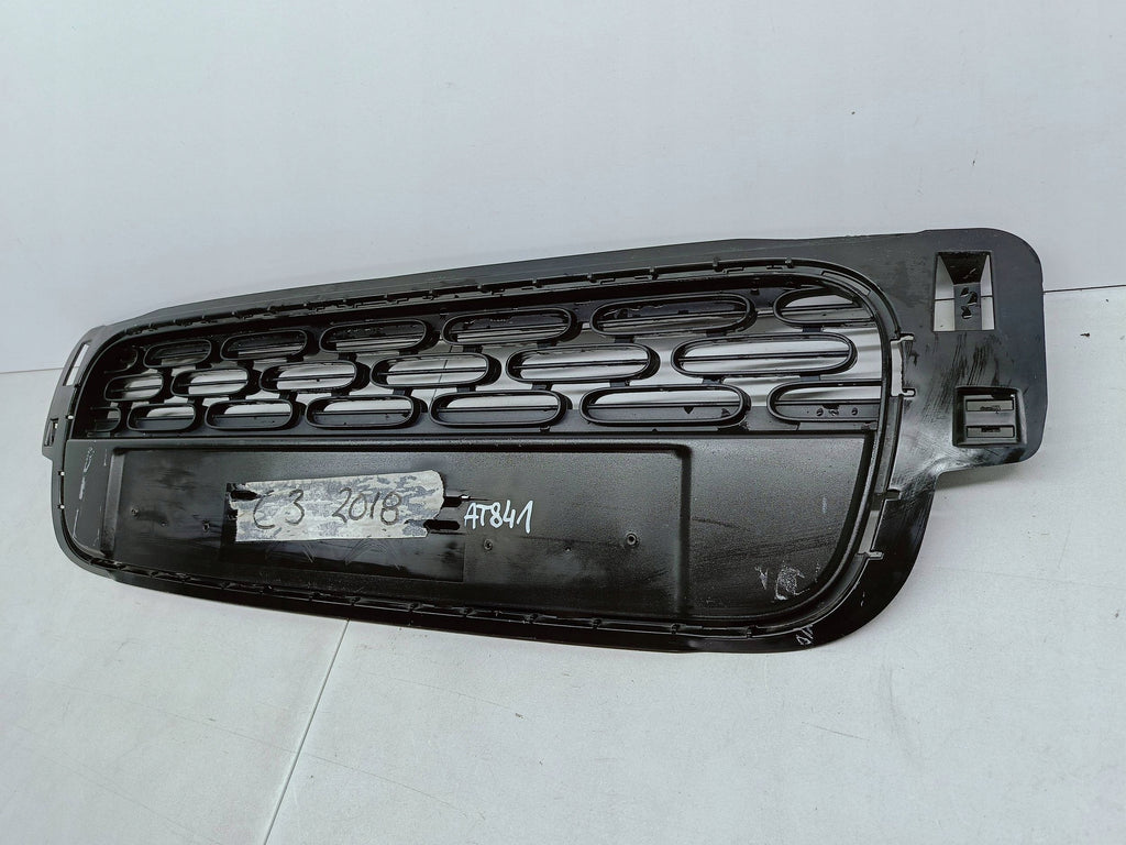 CITROEN C3 III 16- ATRAPA KRATKA ŚRODKOWA GRILL ZDERZAKA PRZÓD 9812061877