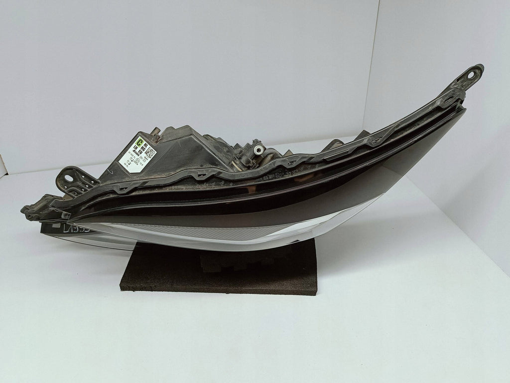 Toyota Aygo X 22- LAMPA LEWA PRZÓD PRZEDNIA FULL LED EU KOITO 0H-33