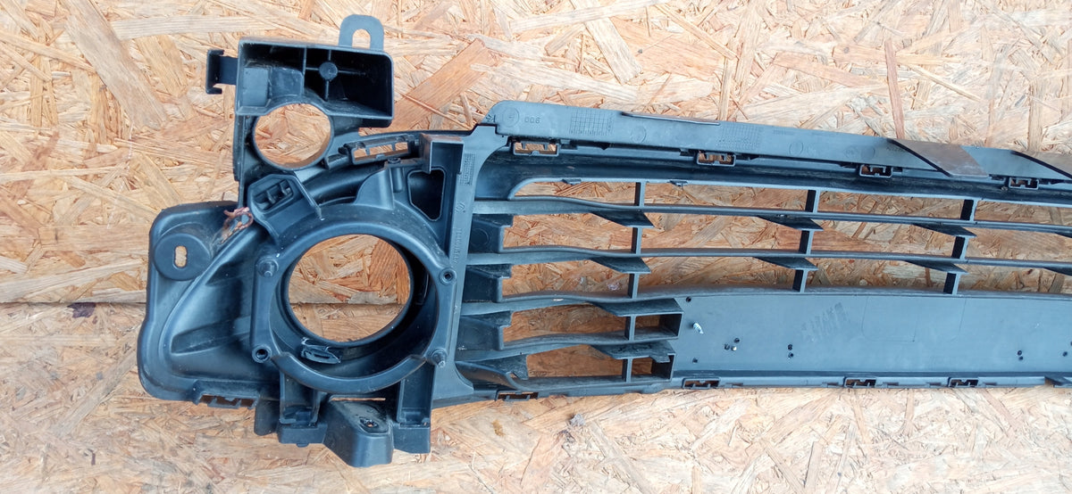 Renault Clio IV 4 12- Kühlergrill Gitter Mittlere Grill 622542958R — Foto 8 von 11