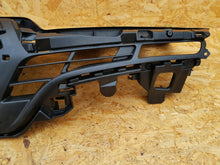 Load image into Gallery viewer, RENAULT CLIO 4 IV 11- ATRAPA KRATKA STELAŻ GRILL ZDERZAKA PRZÓD 622563184R