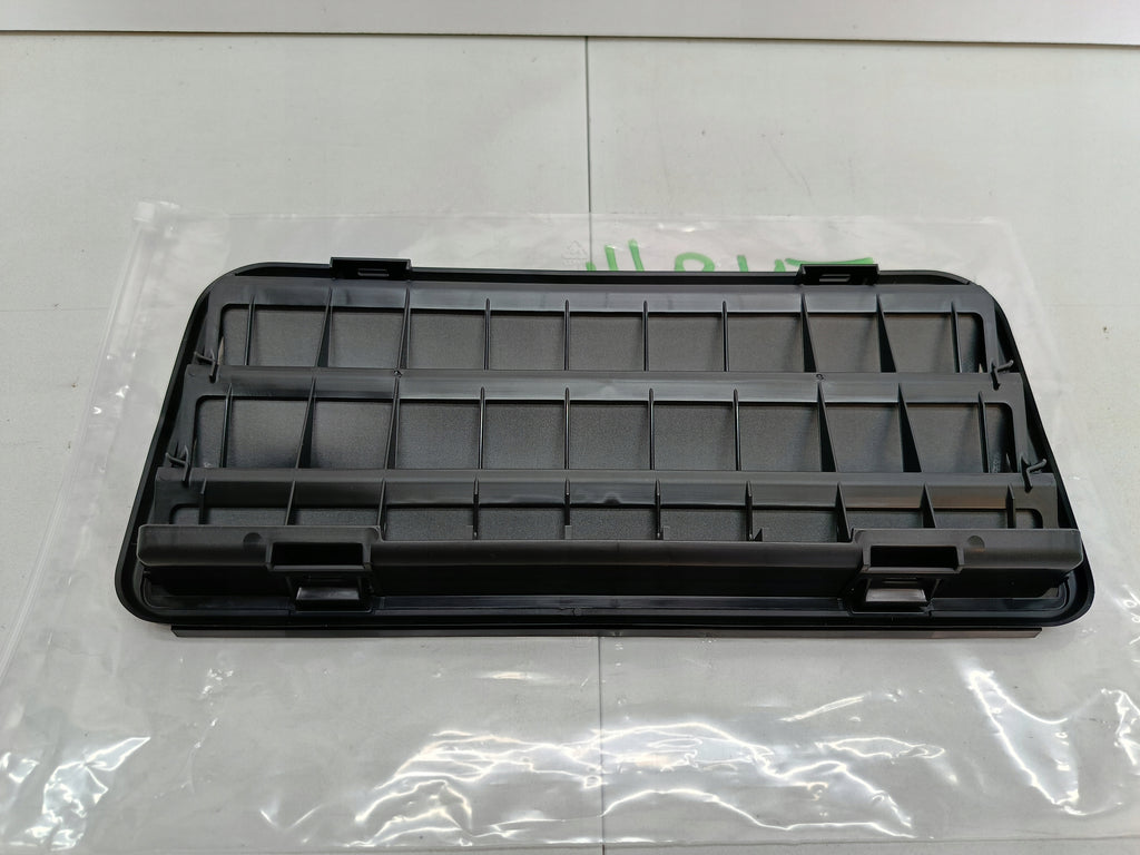 TESLA MODEL 3 III 17- KANAŁ POWIETRZA KRATKA WENTYLACYJNA NOWA 1098751-00-C