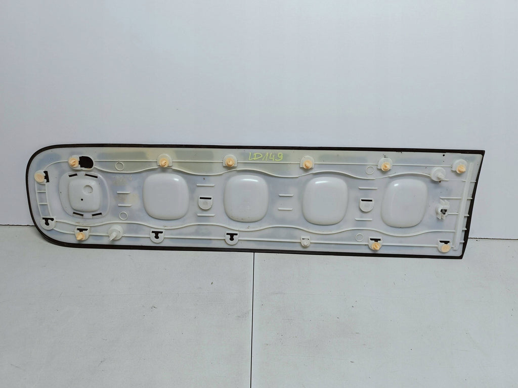 Citroen C3 Aircross 17- LISTWA NAKŁADKA DRZWI PRAWA PRZÓD 9813090877
