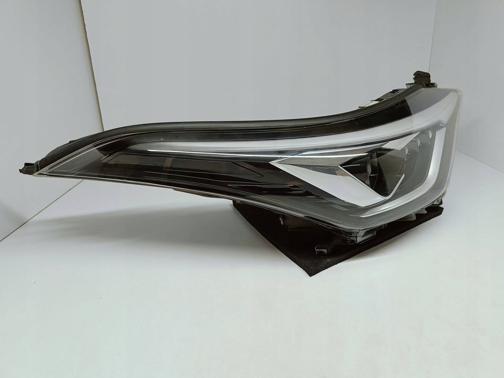 Toyota C-HR CHR I LIFT 19- LAMPA PRAWA PRZÓD FULL LED EU 81110-F4280