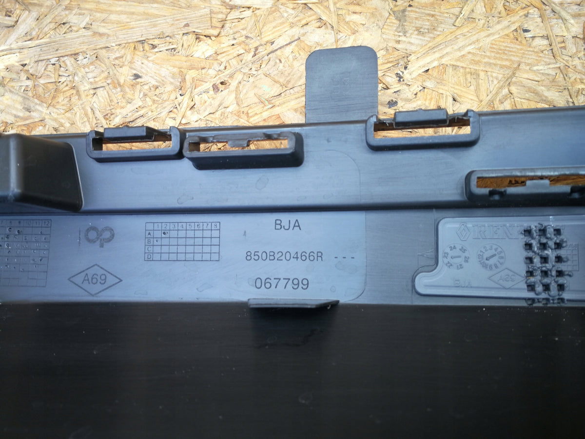 Renault Clio V 5 19- Diffuseur Pièce D'adaptation Pare-Chocs Arrière PDC 850B20466R — photo 11 sur 11