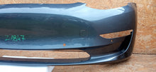 Laden Sie das Bild in den Galerie-Viewer, TESLA MODEL 3 III 17 6XPDC STOßSTANGE VORNE 1084168-00