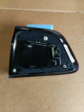 Laden Sie das Bild in den Galerie-Viewer, RENAULT KADJAR LIFT 17- HECKKLAPPENLEUCHTE LINKS HINTEN LED 265553530R