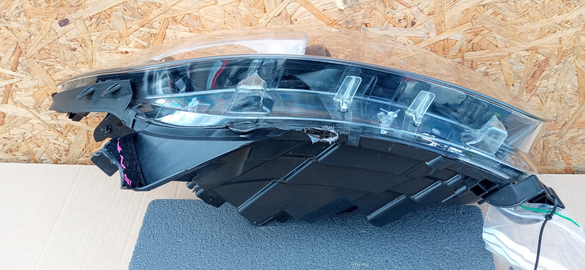 Renault Captur 13- Leuchte Vorne Rechts Scheinwerfer 130702444900 — Foto 7 von 15