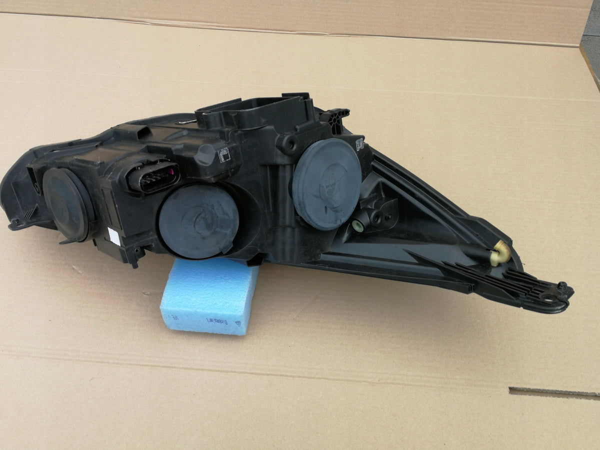 Ford Focus MK3 III Lift 14 - Lampa Lewa Przód Przednia F1EB-13W030-Ed — zdjęcie 8 z 13