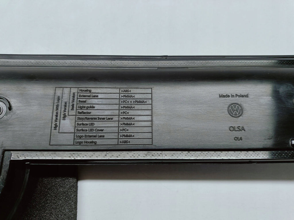 Volkswagen ID.4 ID4 20- BLENDA LAMPA KLAPY BAGAŻNIKA TYŁ 11A945093A