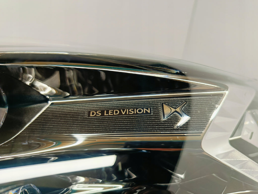 CITROEN DS3 DS-3 CROSSBACK 18- LAMPA PRAWA PRZÓD FULL LED 9820840680