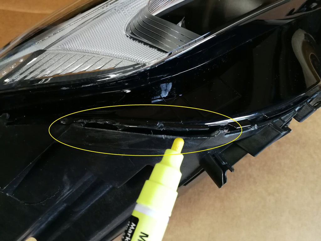 VOLVO XC60 II LIFT 20- LAMPA PRAWA PRZÓD PRZEDNIA MID LHD FULL LED 32342515
