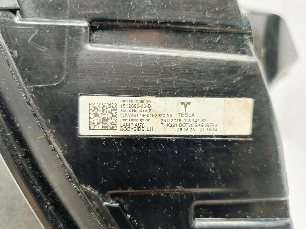 TESLA 3 III LIFT Y MY 20-RÜCKLEUCHTE LINKS LED 1502086-00-D