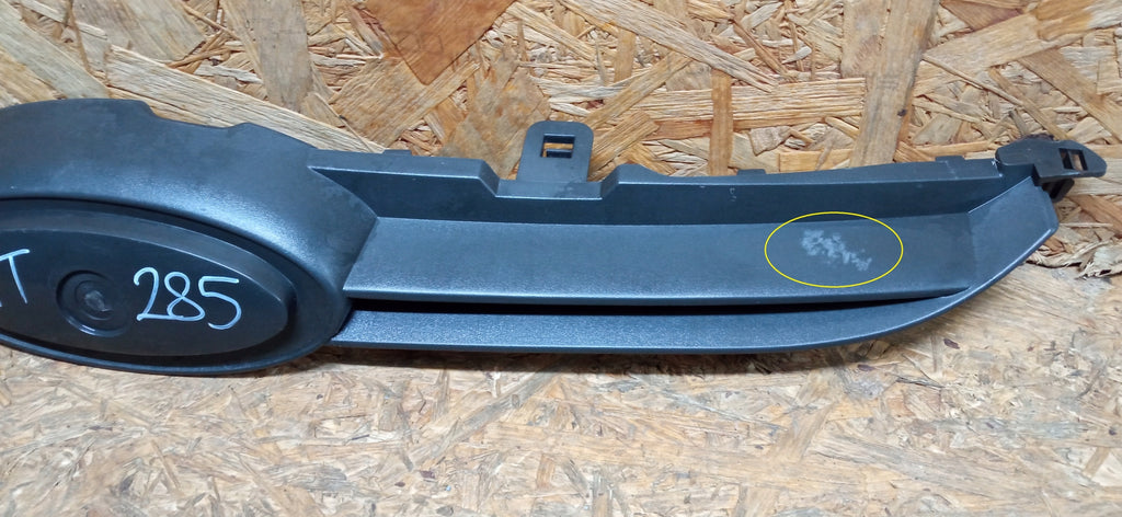 FORD FIESTA MKVII 08- ATRAPA GRILL ZDERZAKA PRZEDNIEGO FD07306GAV