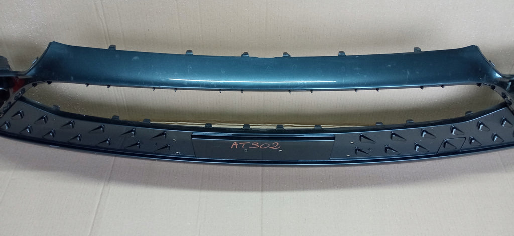 SEAT CUPRA BORN 21- ATRAPA GRILL KRATKA ŚRODKOWA ZDERZAKA PRZÓD 10E805903C
