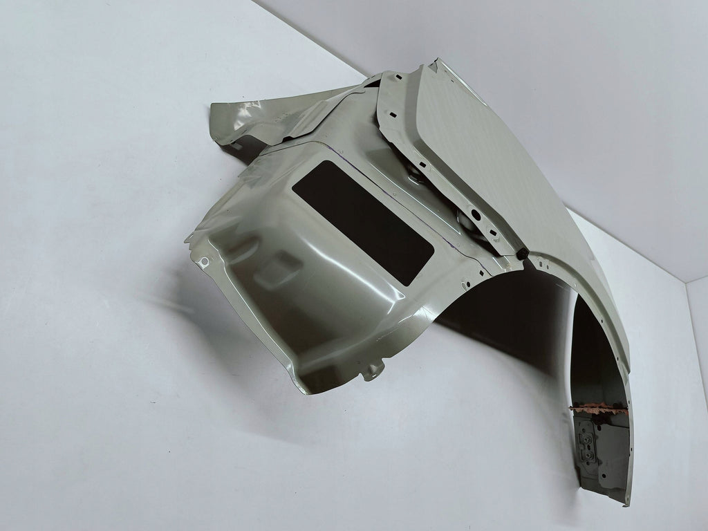 Tesla Model Y MY 20- BŁOTNIK PRAWY TYŁ POSZYCIE ĆWIARTKA 2053865-SC-A