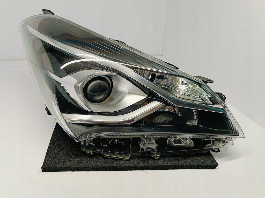 TOYOTA YARIS III FACELIFT 17- SCHEINWERFER RECHTS VORNE KOITO OD-197
