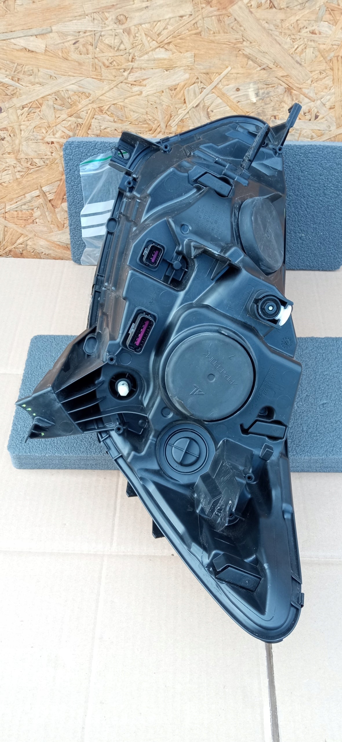 Renault Captur 13- Leuchte Vorne Rechts Scheinwerfer 130702444900 — Foto 13 von 15