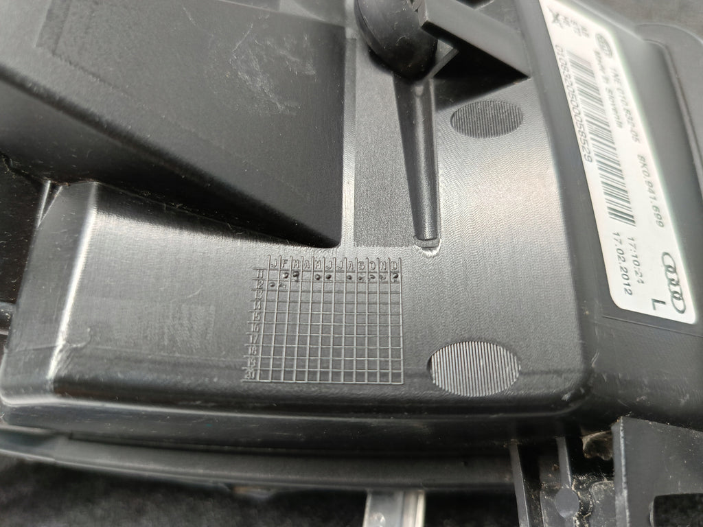 AUDI A4 B8 LIFT 11- HALOGEN PRZECIWMGIELNY ŚWIATŁO LEWY PRZÓD 8K0941699
