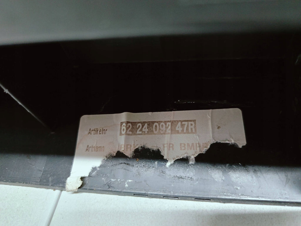 Renault Megane E-Tech 22- GLEITSTÜCK MITTLERE STÜTZE STOSSSTANGE VORNE 622409247R