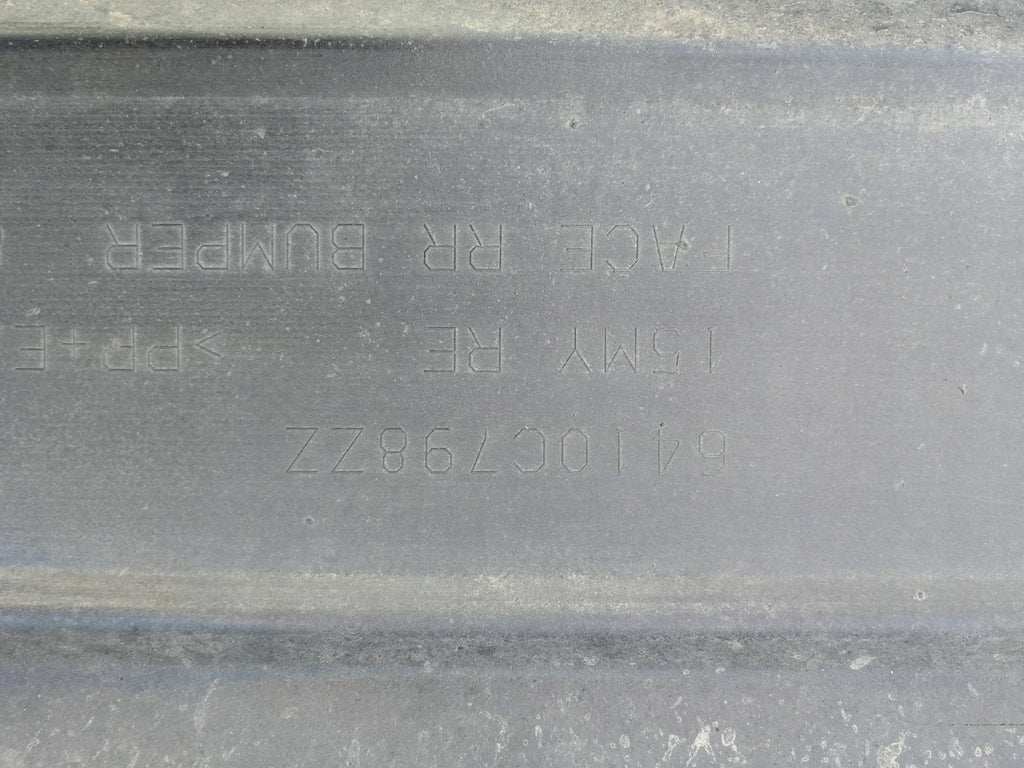 MITSUBISHI OUTLANDER III 3 LIFT 15- 6410C798ZZ ZDERZAK TYŁ TYLNY