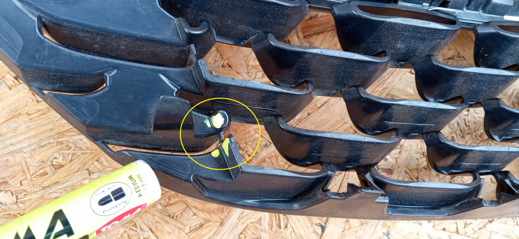 OPEL ASTRA K V 15- ATRAPA KRATKA GRILL ZDERZAKA PRZEDNIEGO 13464791