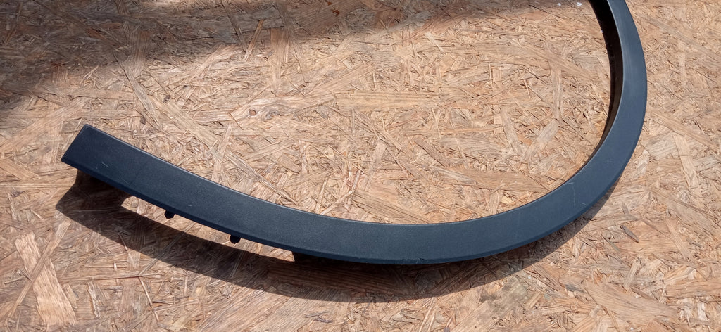 TESLA MODEL Y 20- VERKLEIDUNG KOTFLÜGEL VORNE RECHTS 1658696-00-A