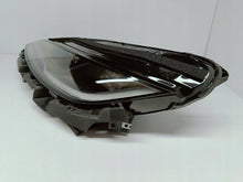 Laden Sie das Bild in den Galerie-Viewer, TESLA MODEL 3 LIFT HIGHLAND 23- SCHEINWERFER LINKS VOLL LED EU 1760888-00-E