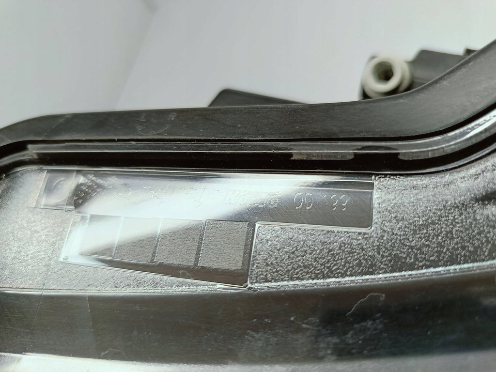 TOYOTA YARIS III LIFT 17- SCHEINWERFER RECHTS VORNE LINSE+LED EU KOITO OD-197