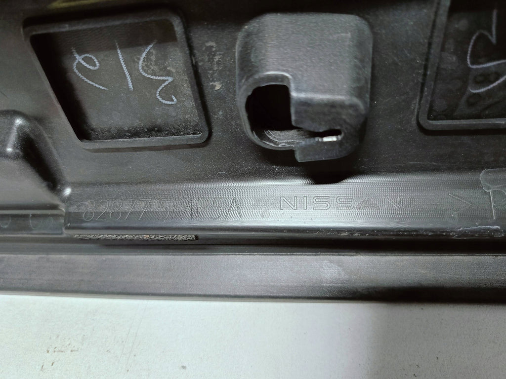 Nissan Ariya FE0 20- LISTWA NAKŁADKA DRZWI LEWY TYŁ LEWA TYLNA 82871-5MP5A