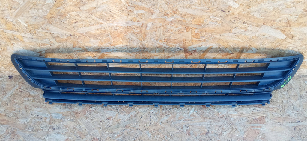 VOLKSWAGEN GOLF VII 7 5G0 12- KÜHLERGRILL STOSSFÄNGER VORNE 5G0853677