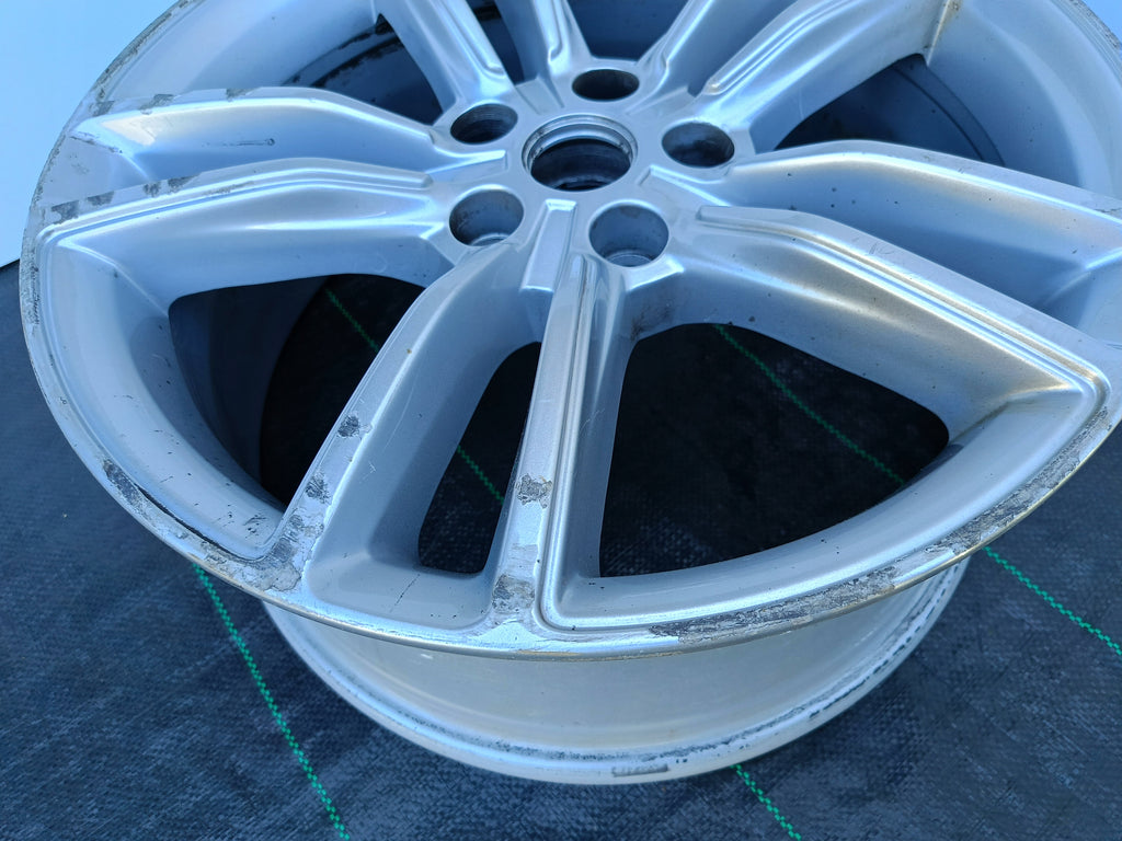 FELGA ALUMINIOWA TESLA MODEL S 19''x8.0'' 5x120 ET40 6007214-00-D
