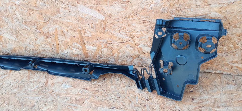 BMW 5 G31 KOMBI 17- HALTER MITTE HINTEN STOSSFÄNGER 51127387313