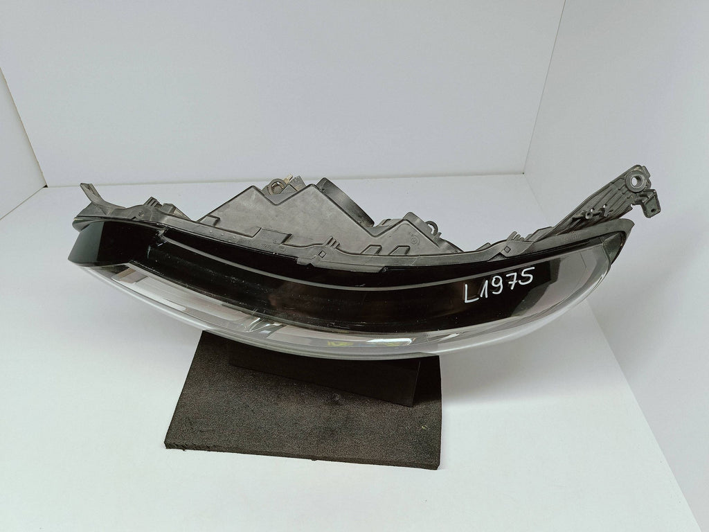 Renault Megane IV 16- LAMPA LEWA PRZÓD PRZEDNIA ZWYKŁA H7+LED 260602792R