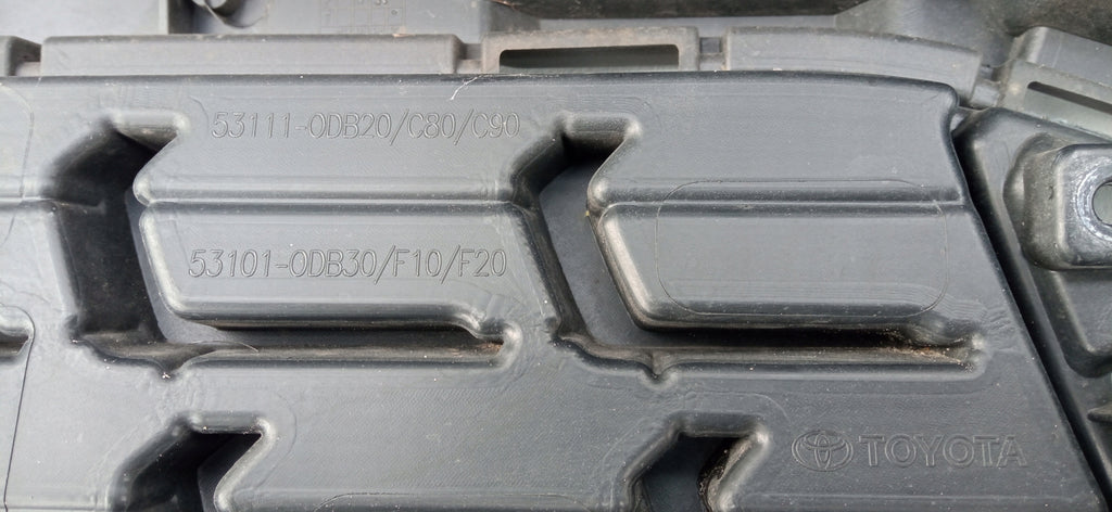 TOYOTA YARIS CROSS 20 ATTREPPA KÜHLERGRILL STOSSFÄNGER VORNE KABELBAUM 53111-0DB20