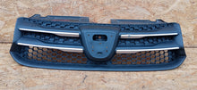 Laden Sie das Bild in den Galerie-Viewer, DACIA SANDERO II LOGAN II STEPWAY 12- KÜHLERGITTER GRILL 623103971R