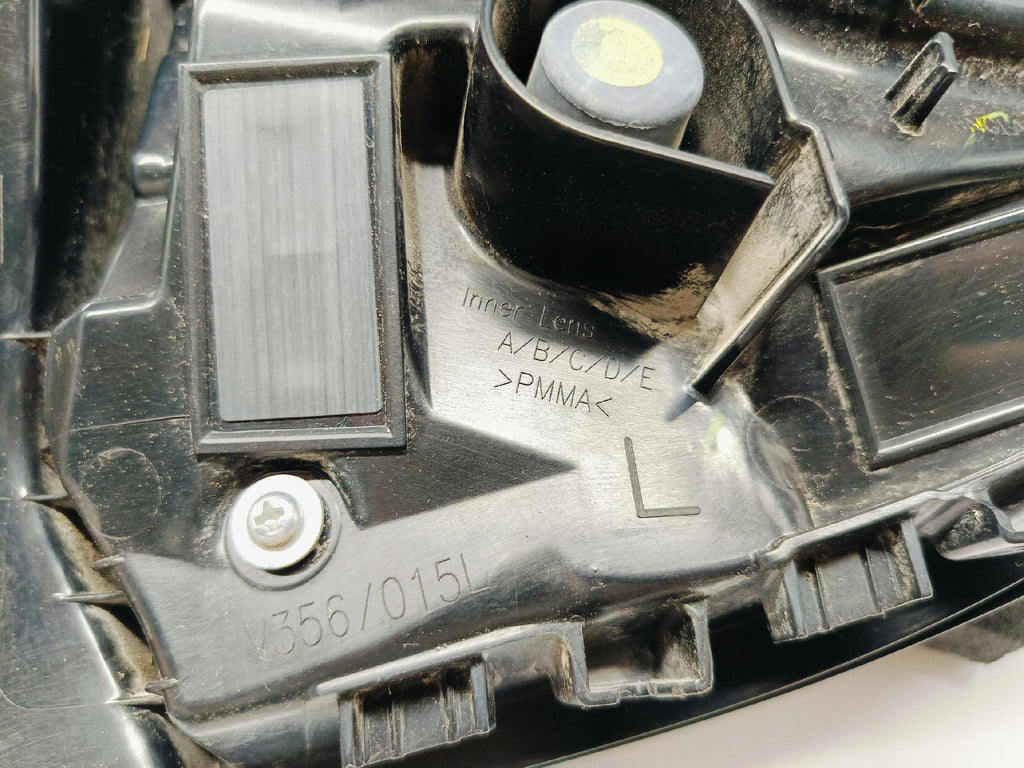 TOYOTA YARIS IV P21 20- LAMPA LEWY TYŁ LEWA TYLNA LED KOITO K0-12