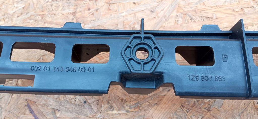 Skoda Octavia Mk2 II KOMBI 04- HALTER HALTERUNG HECKSTOSSSTANGE 1Z9807863