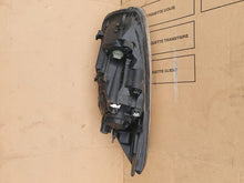 Laden Sie das Bild in den Galerie-Viewer, KIA PICANTO II SCHEINWERFER RECHTS VORNE EU 92102-1Y011/1Y010