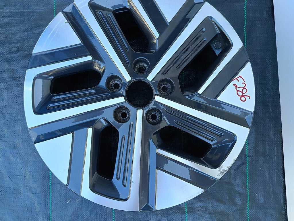 FELGA ALUMINIOWA HYUNDAI KONA 7.0"x17" 5X114.3 ET50 52910-DD100