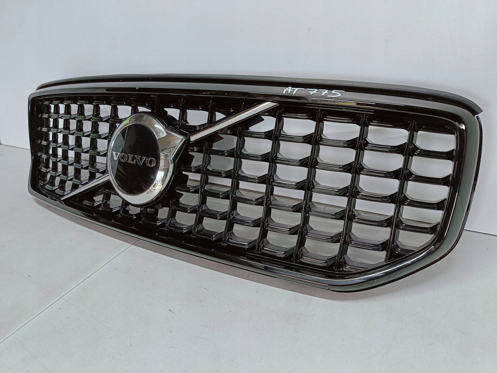 VOLVO XC40 LIFT R-DESIGN 22- ATRAPA GRILL KRATKA ZDERZAKA PRZÓD 32291466